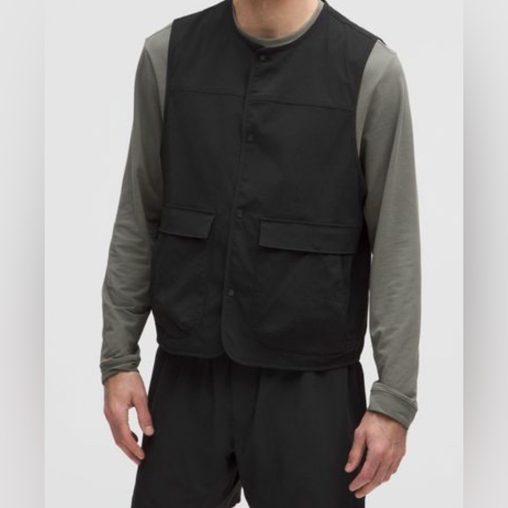 Lululemon Ripstop Relaxed-Fit Utility Vest - Picture 2 of 4